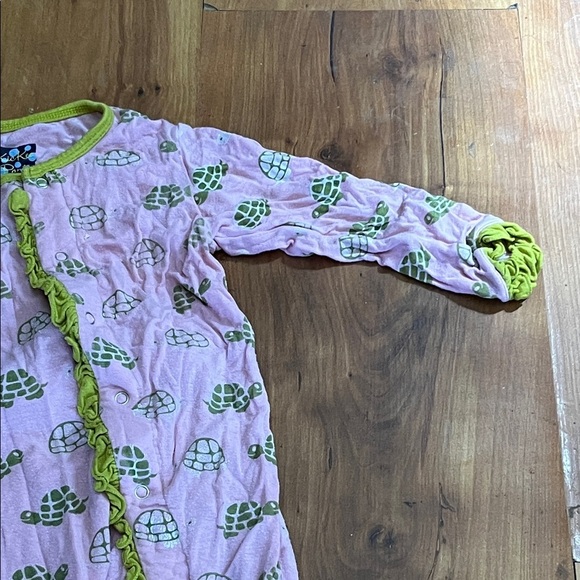 Kickee Pants Pink and Green turtle Bodysuit - Picture 3 of 11